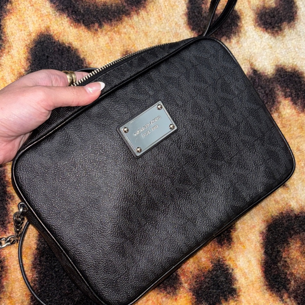 Black Leather Michael Kors Crossbody Bag
